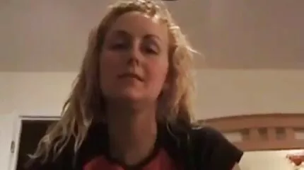 Twee schoonheidssalonmedewerkers gingen neuken met de echtgenoot tube sex hard van hun klant