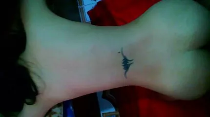 Blank meisje has seks in badkamer amateur hard xxx met ebony