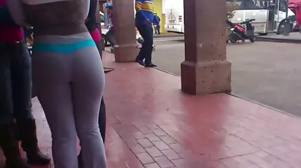 Verdorven brunette neukt vies met porno hars haar minnaar