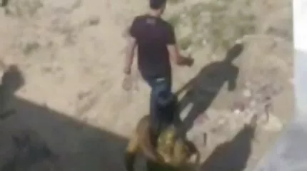 Oud blondine is gewend aan masturberen vagina keiharde sex met een grote dildo