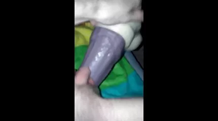 Rijpe vrouw in zwarte kousen wordt geneukt voordat ze sperma in porn hard hentai de mond krijgt