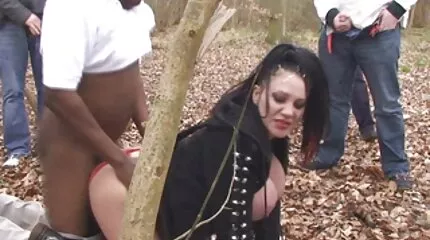 Jong faggot fellate alle de sappen van de sex hentai hard lul