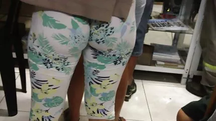 Sensuele lesbiennes tube hard gay genieten van kut eten en speelgoed