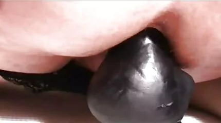 Jong meisjes hardsexs offered guy naar neuken hun kutjes en anuses