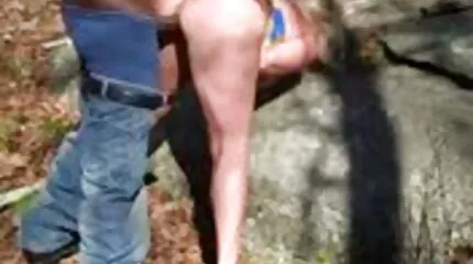 Zelfgemaakte Russische keiharde sex films seks met fitting clothes