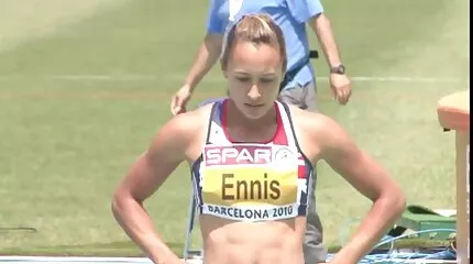 Filmed een meisje op de track voor filmen gekruid privé seks in de auto hardsextube