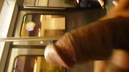 Prachtige Brunettes met kont sex free hard Plug Flaunt in voorzijde van elk ander