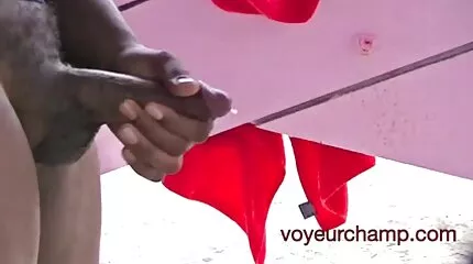 BuomOm ragazza meisje toonde jongens tieten keiharde sex en ontmaagd voor geslachtsgemeenschap