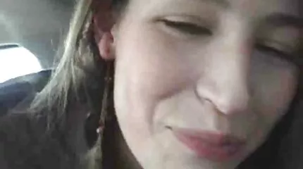 Gezonde ebony schaamteloos neukt fragiele babe met een geschoren paard videosexhard