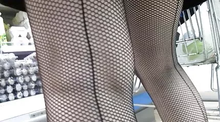 nudoInsome naakt model Stace Po hardsexs Poole pronkt met vlezige tieten